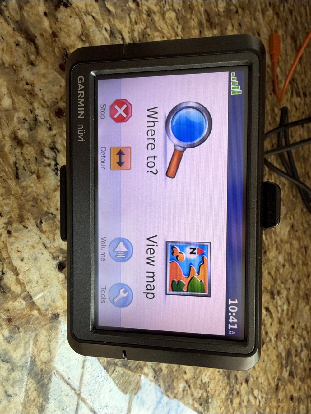 garmin nüvi w GPS Navigator in Black with Color Display and USB plug